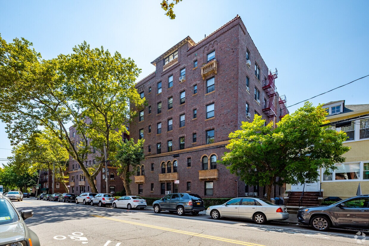 Foto principal - City Lux Living Bay Ridge