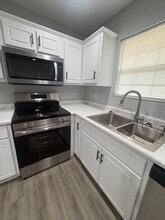Building Photo - 138 Lash Ln