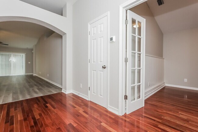 Foto del edificio - 4703 Bear Claw Ct