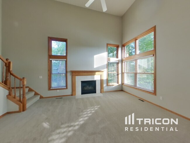 Foto del edificio - 3420 Olive Ln N
