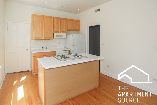 Photo - 3846 N Southport Ave Apartment
