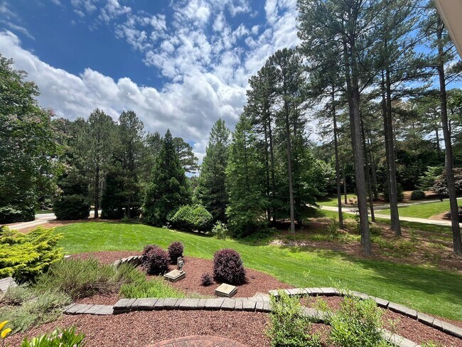 Foto del edificio - Incredible 4BD, 6.5BA Raleigh Home Near Fa...