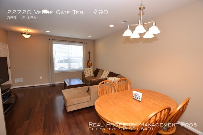 Building Photo - 22720 Verde Gate Terrace