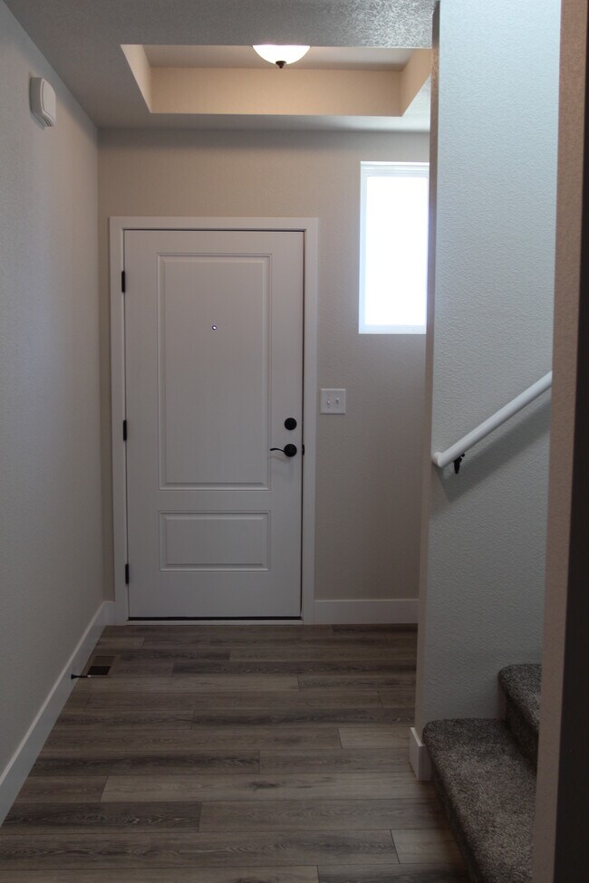 Building Photo - 223 Cowbell Dr