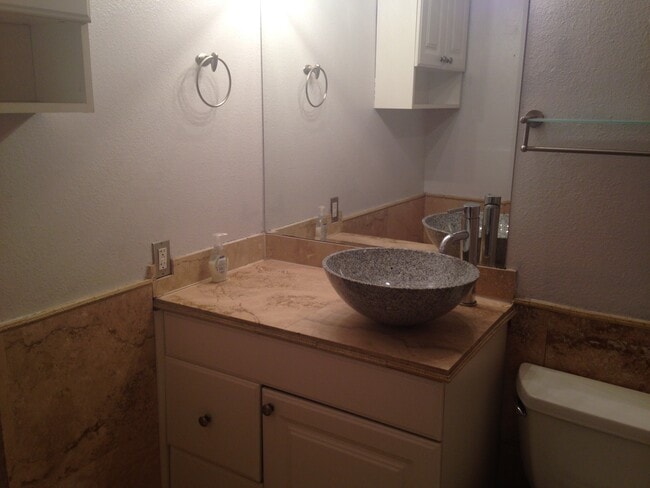 Building Photo - 3351 S Field St