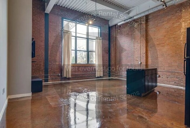 Foto del edificio - Amazing Loft in Germantown