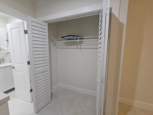 Foto del edificio - 3521 NW 171st St