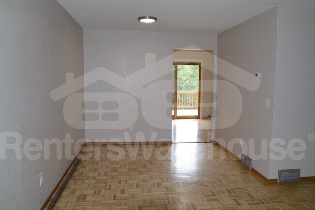 Foto del edificio - 15331 Trillium Cir