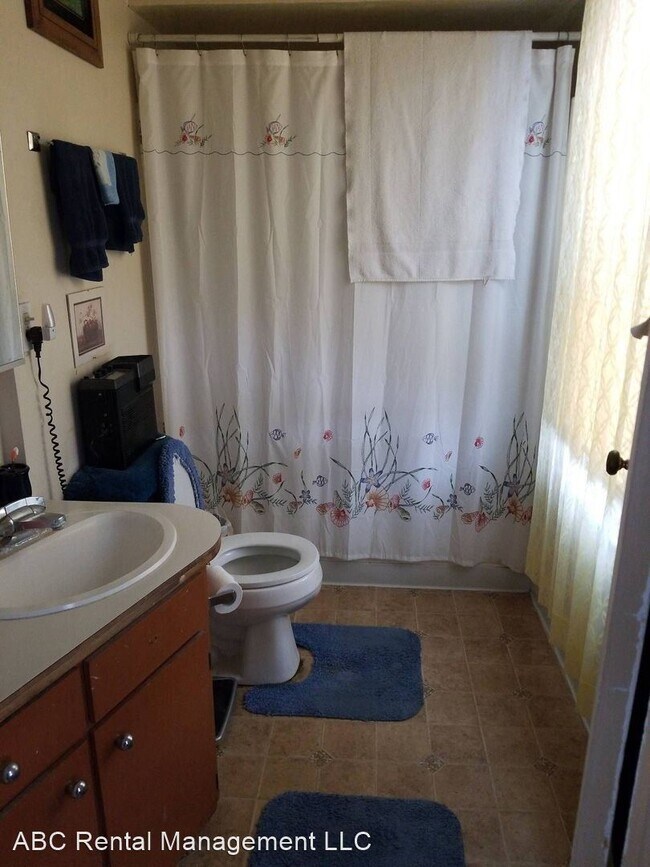 Building Photo - 2 br, 1 bath Apartment - 710 Plumer St