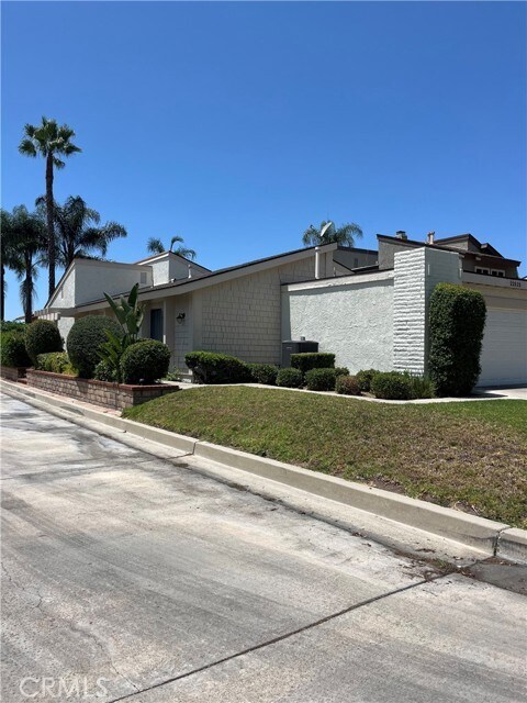 Building Photo - 22525 Rio Aliso Dr