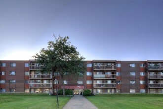 Building Photo - Papineau Leblanc