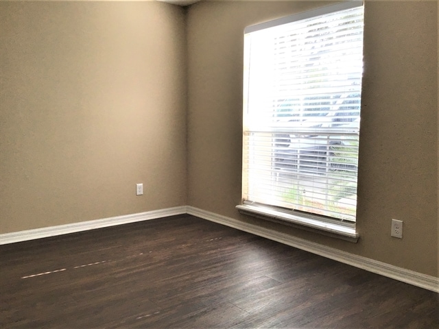 Building Photo - 1461 Whooping Dr