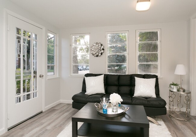 Foto del edificio - 4898 S Logan St