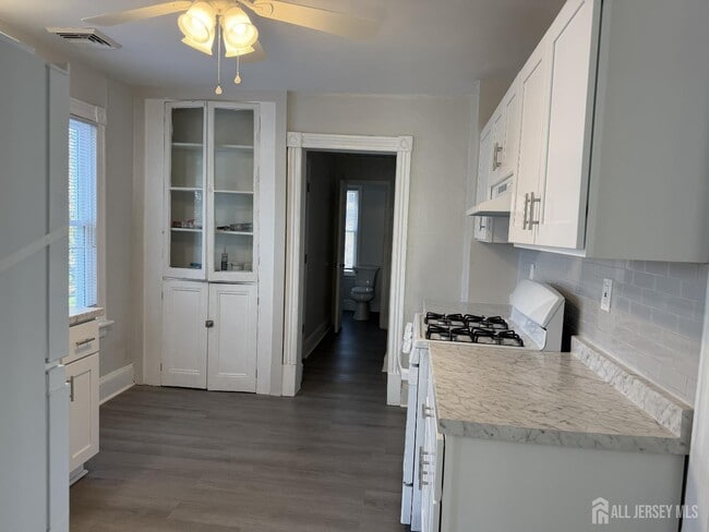 Building Photo - 332 N 4th Ave