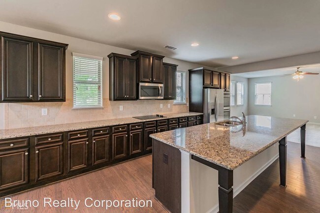 Foto del edificio - 6 br, 4 bath House - 290 St Annie's Place