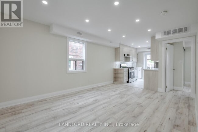 Building Photo - 36 Yore Rd