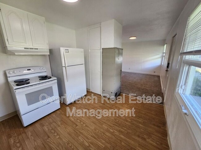 Building Photo - 5157 Chena Ave