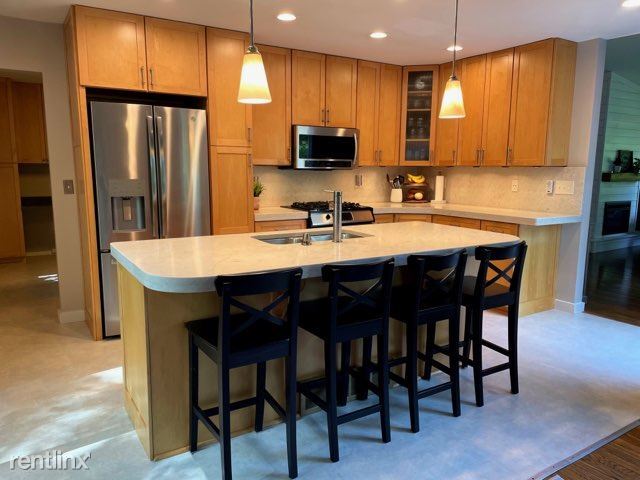 Building Photo - 4 br, 2.5 bath House - 310 Kendry