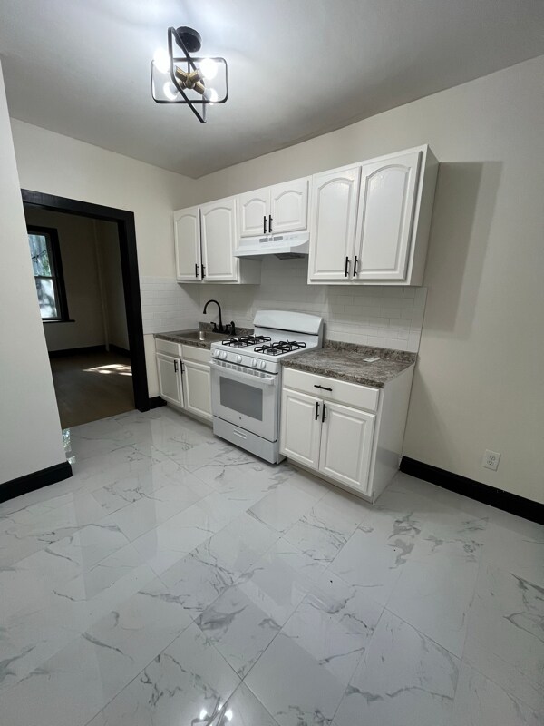 Photo - 1183 Broad St Apartment