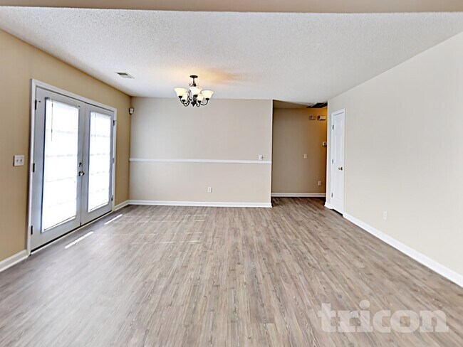 Foto del edificio - 1310 May Oak Cir
