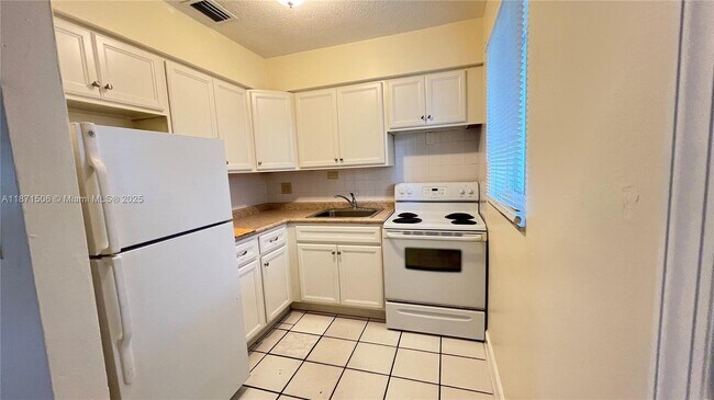Foto del edificio - 701 SW 15th Ave