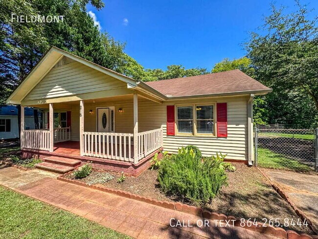 Building Photo - 218 Virginia Ave