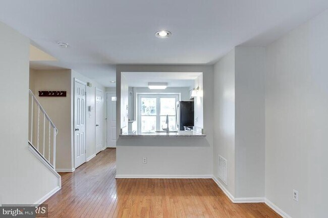 Foto del edificio - 7 Hawk Run Ct
