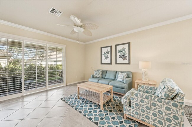 Foto del edificio - 4939 Grand Cypress Blvd