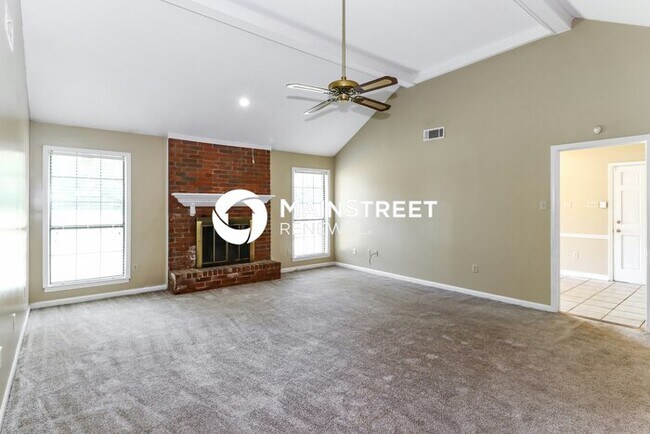 Building Photo - 3 Bedroom Pet-Friendly Home in Cordova, TN with Main Street Renewal