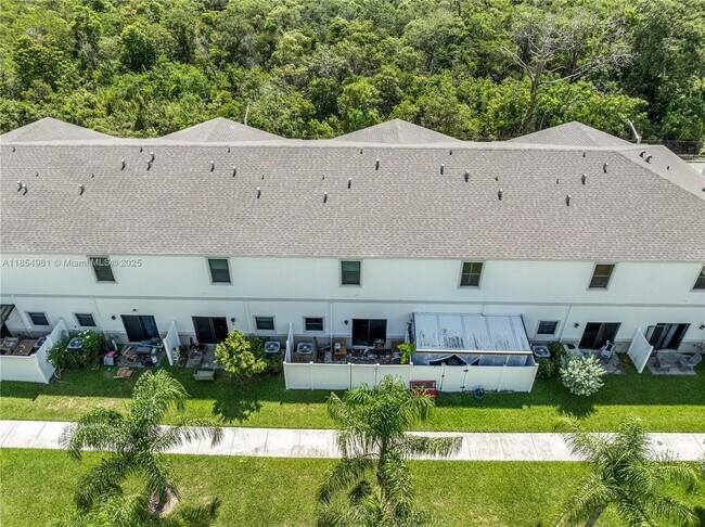 Foto del edificio - 1150 SW 6th Ave
