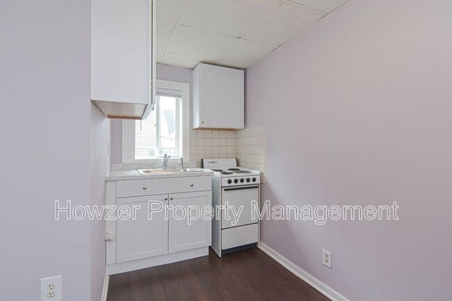 Building Photo - 109 Green St