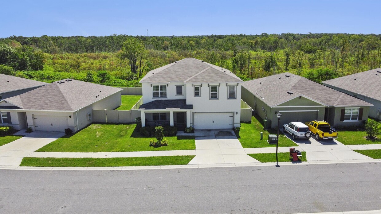 Primary Photo - 270 Meadowbrook Blvd