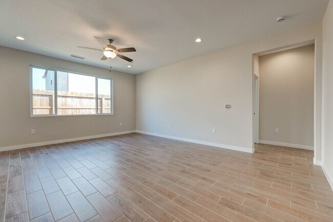 Foto del edificio - Brand new home at Copper River