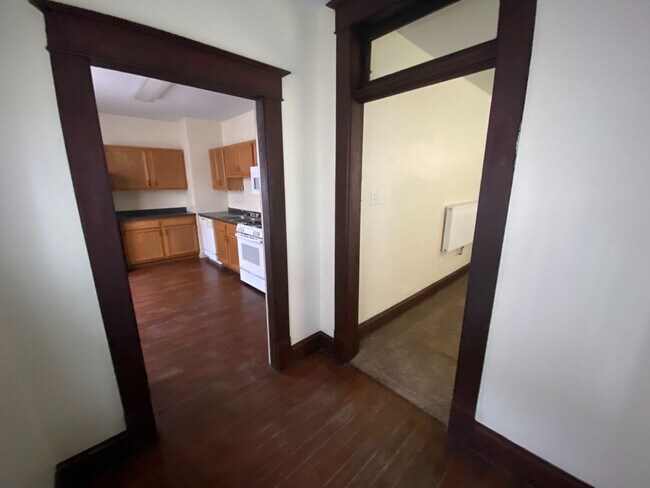 Foto del edificio - 832 Columbia Ave