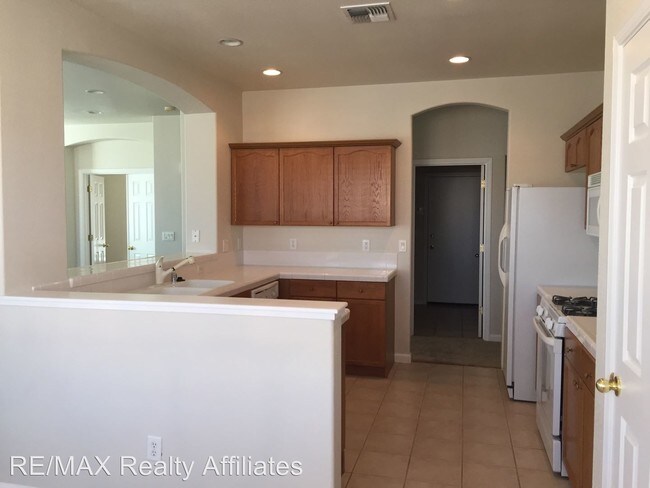 Building Photo - 1255 Vista Alta Ct