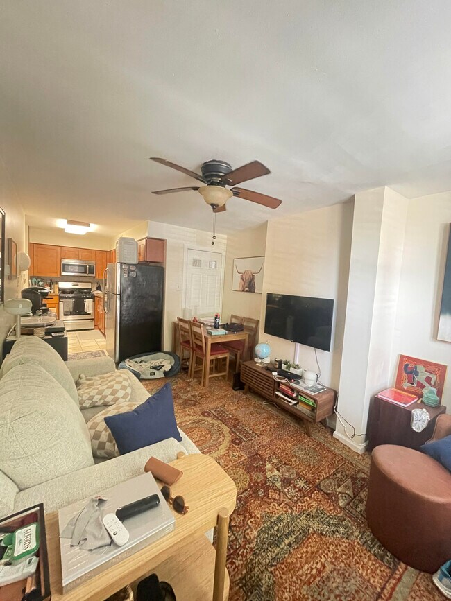 Foto del edificio - 674 N 19th St
