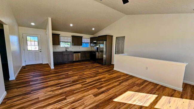Building Photo - 1059 Waynoka Dr