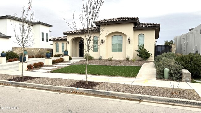 Foto del edificio - 12408 Fresh Water Dr