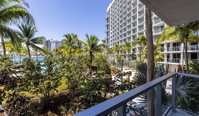 Foto del edificio - 1500 Bay Rd