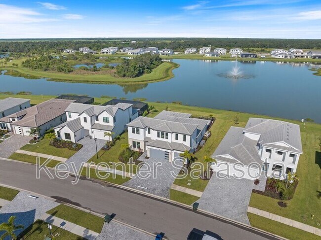 Foto del edificio - 2609 Waterfront Cir