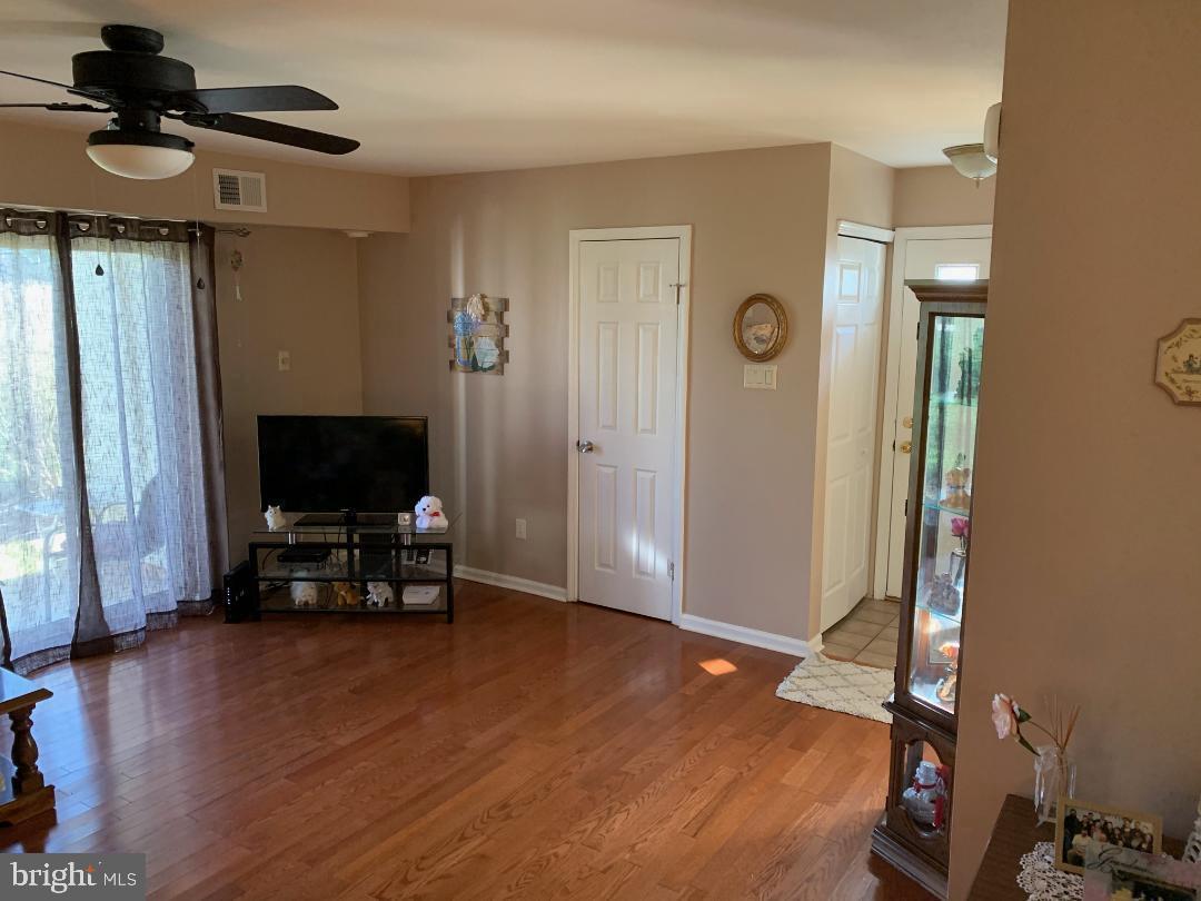 Primary Photo - 1701 Hopkins Ct