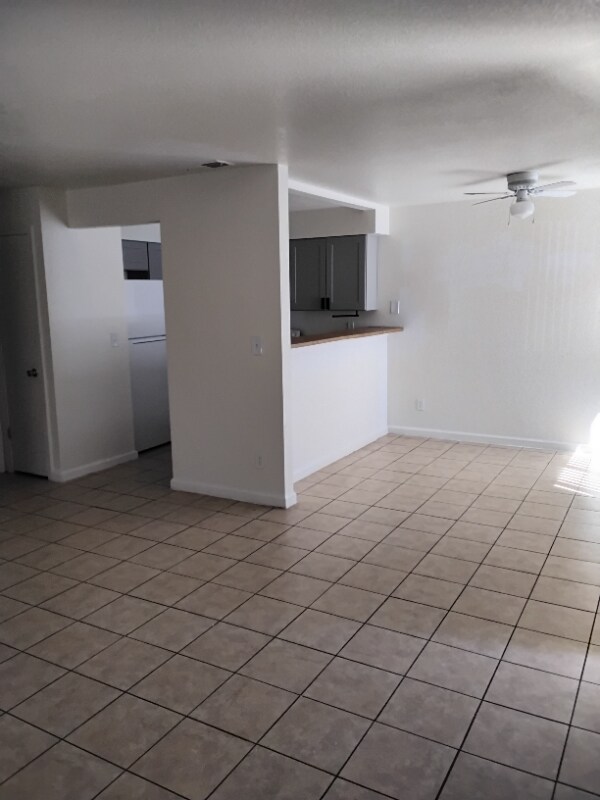 Foto del edificio - 1151 S Chestnut Ave