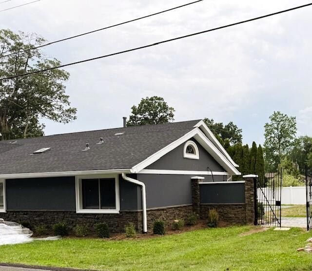 Building Photo - 13 Ellsworth Dr