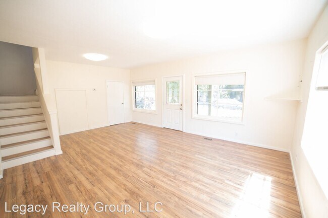 Building Photo - 3 br, 2 bath House - 5439 SE 89th Ave