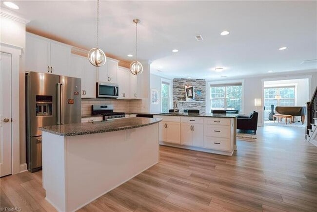 Foto del edificio - Build Equity While Leasing - Lease and Own...