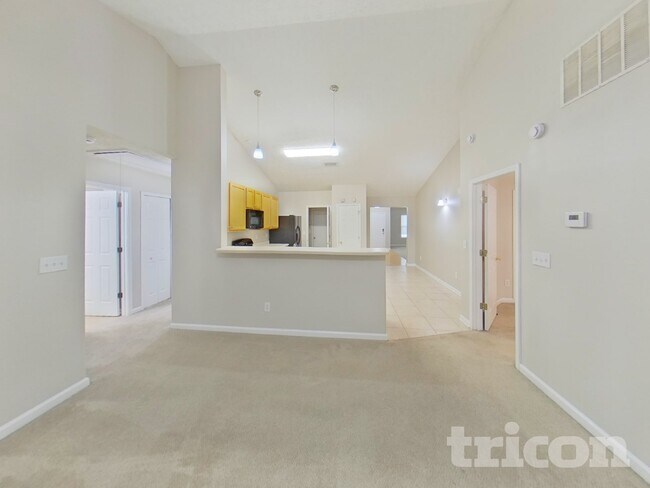 Foto del edificio - 8422 Somerton Cir