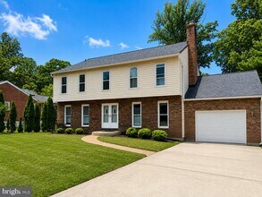 Building Photo - 3512 N Chatham Rd