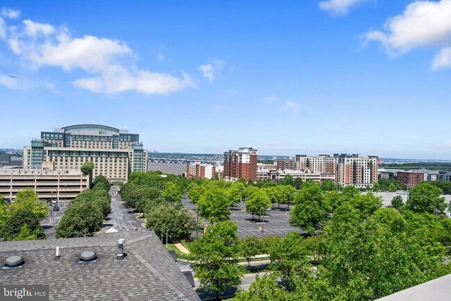 Foto del edificio - 500 Overlook Park Dr