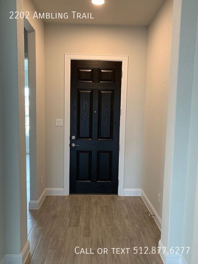 Building Photo - 2202 Ambling Trl