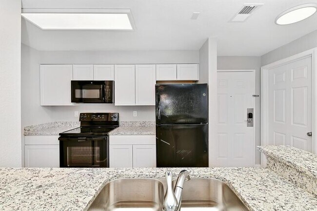 Foto del edificio - 7503 Atlantis Way